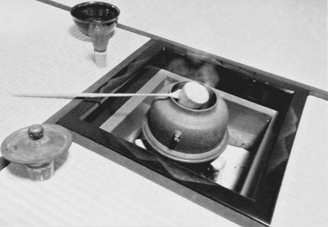 茶室の入り口 躙口が狭い歴史的理由 千利休の侘び茶の世界観 日本史あれこれ