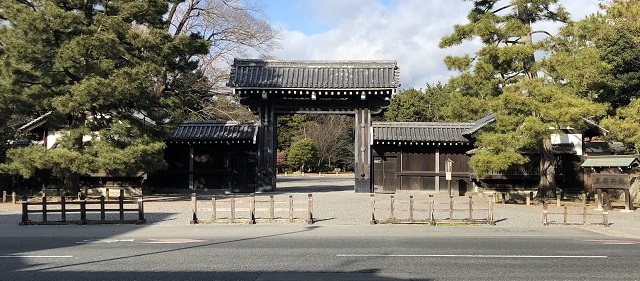 【京都御所の外郭九門】公家町と市中の出入口を担った9つの御門(観光用) – 日本史あれこれ